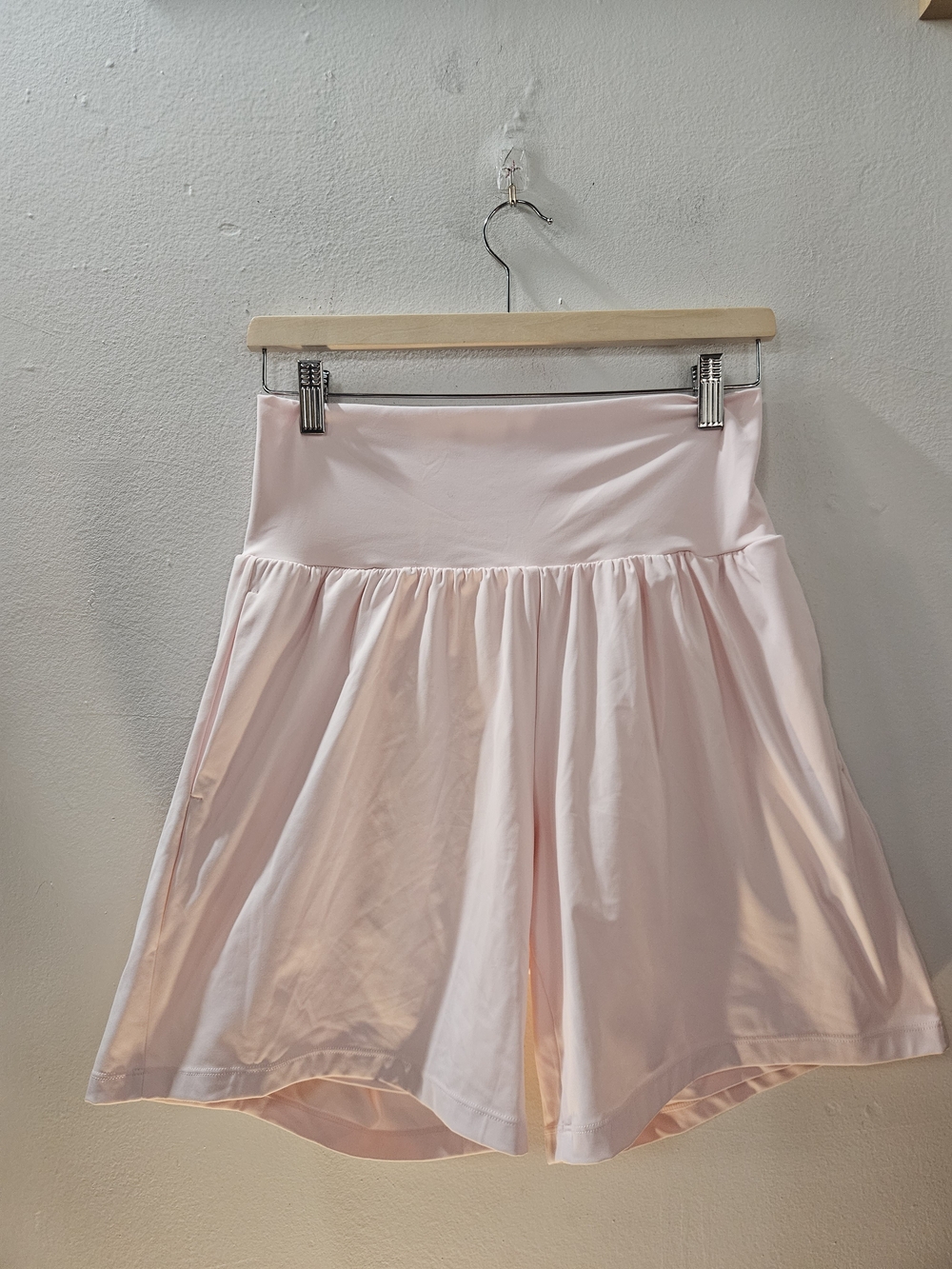 NWT Halara Softlyzero Airy Skirt